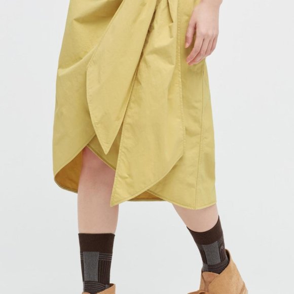 【関税&送料込】Jw Anderson Pastel Yellow Satin Mini Skirt Jw Anderson Pastel Yellow Satin Mini Skirt | ModeSens